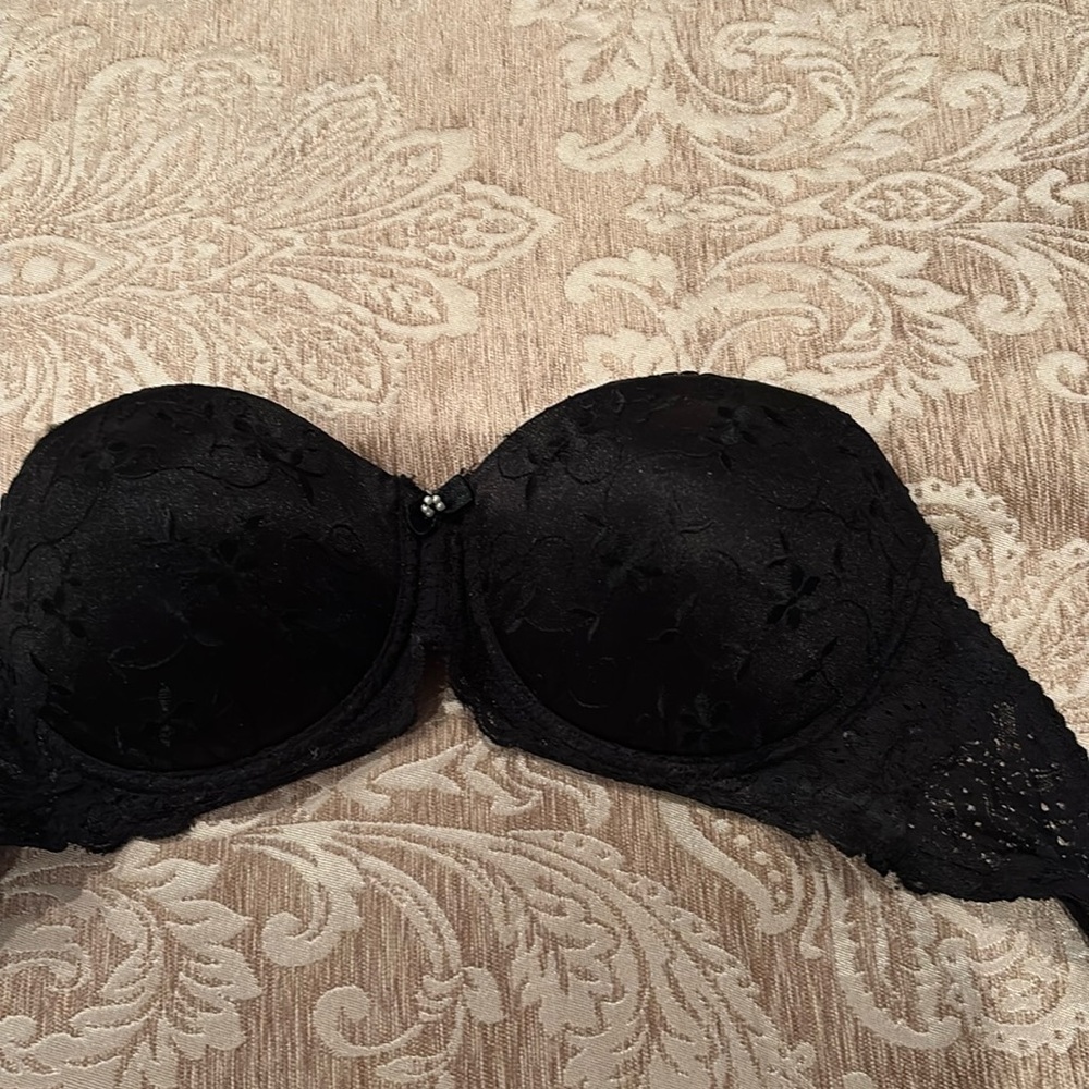 Black strip less bra